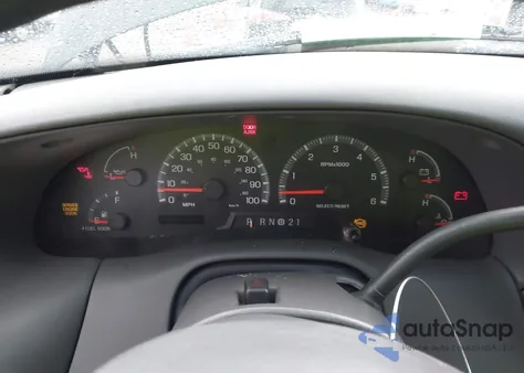 2001 Ford F-150 King Ranch Edition/Lariat/Xlt from USA, damaged, VIN 1FTRW08L11KF46591